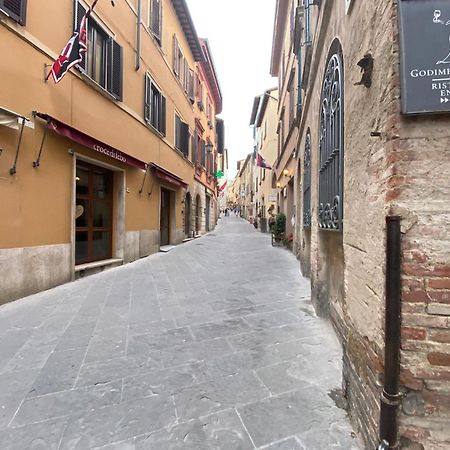 Lastamperia19 Camere-Rooms Montepulciano Stazione 외부 사진