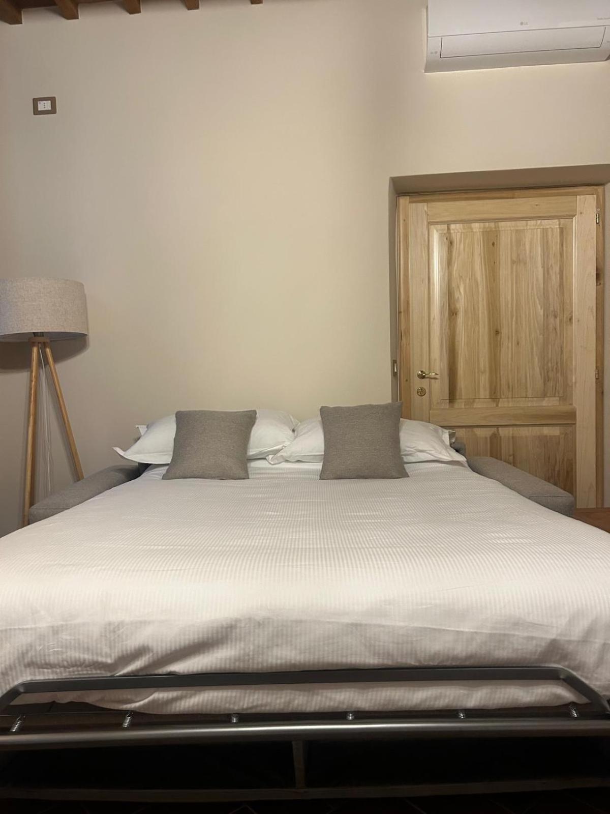Lastamperia19 Camere-Rooms Montepulciano Stazione 외부 사진