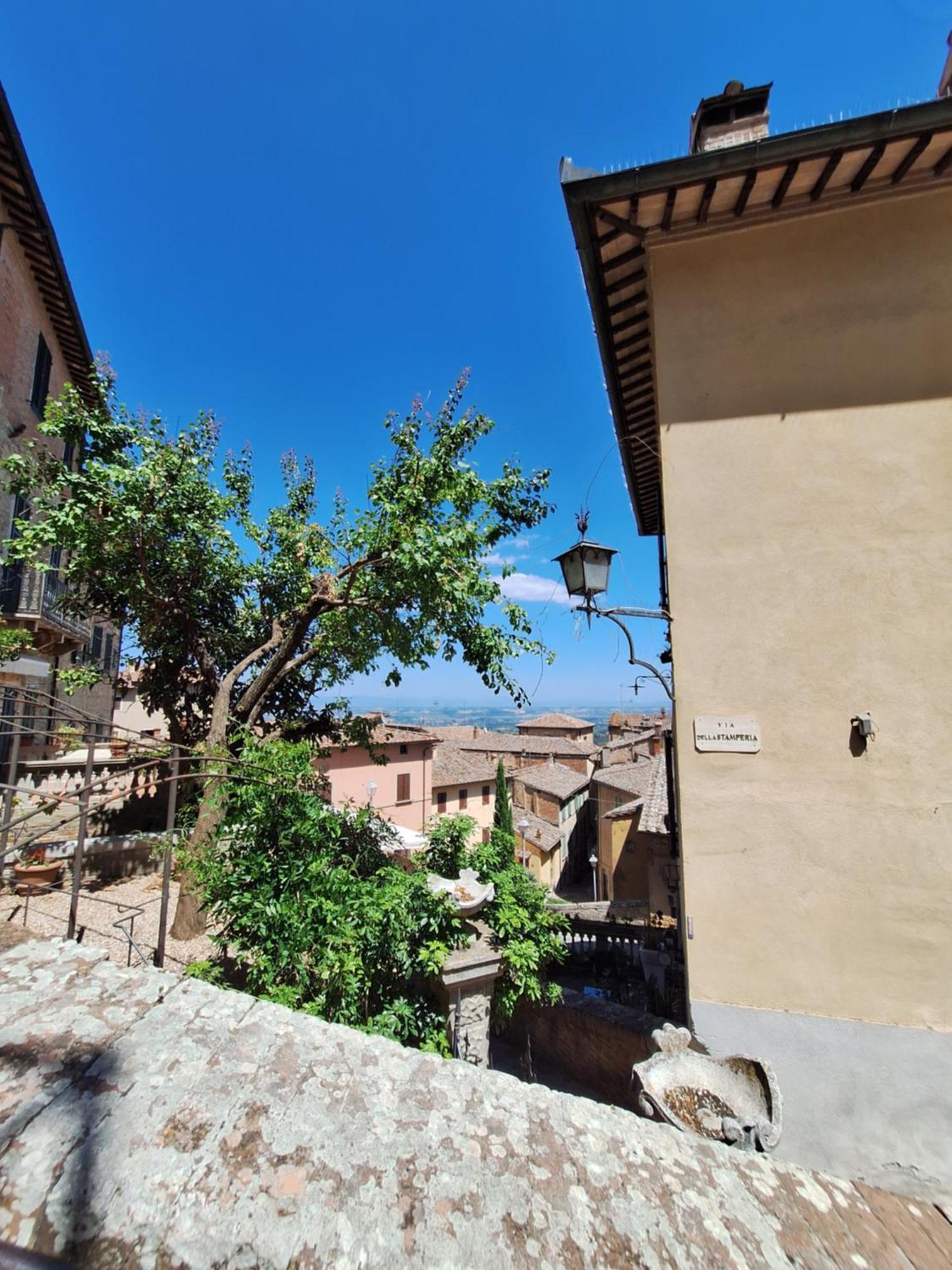Lastamperia19 Camere-Rooms Montepulciano Stazione 외부 사진
