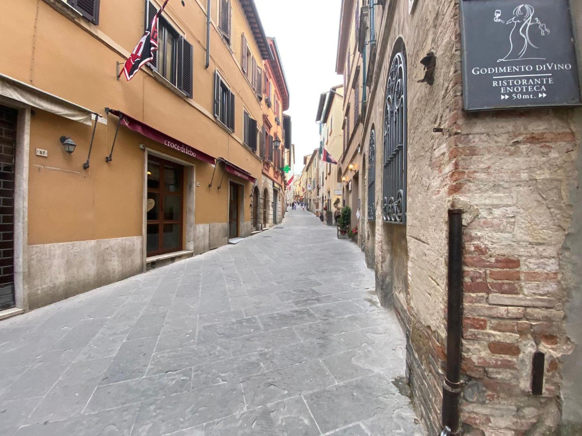 Lastamperia19 Camere-Rooms Montepulciano Stazione 외부 사진